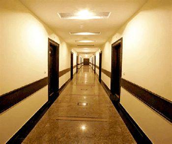 Hotel Parkland Kalkaji New Delhi CC - 30 & 31 Nehru Enclave, Opposite Nehru Place