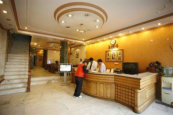 Hotel Parkway Deluxe New Delhi 8591,Qutab Road Near, New Delhi Railway Station