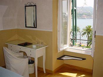 Hotel Astoria Rapallo Via Gramsci 4