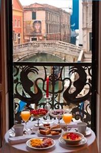 Hotel Al Ponte Dei Sospiri Venice San Marco 381