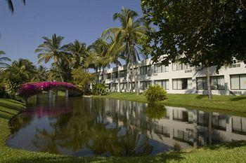 Ocean Breeze Hotel Acapulco Ave. Costera de las Palmas 1121