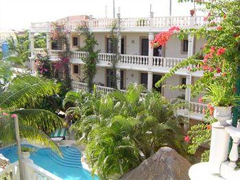 Hotel Aventura Mexicana Playa del Carmen Calle 24 Entre 10 y 5 AV