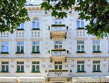 Residence Saint Andrews Palace Warsaw Ulica Chmielna 30