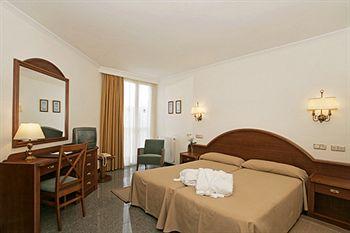 Suite Hotel S'argamassa Palace Ibiza Urbanizacion S'Argamassa s/n Santa Eulalia del Rio