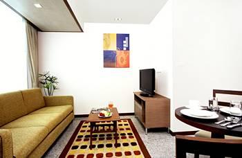 Adelphi Suites Bangkok 6 Sukhumvit Soi 8