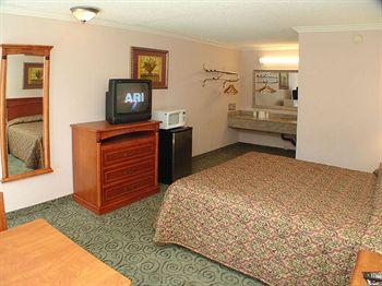 California Best Inn Bakersfield 1030 Wible Road