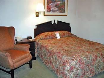 Lodge America of Greensboro (North Carolina) 1200 Lanada Rd.