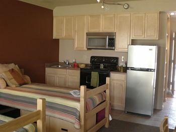 College Place Student Residences Tucson 1601 N Oracle Rd