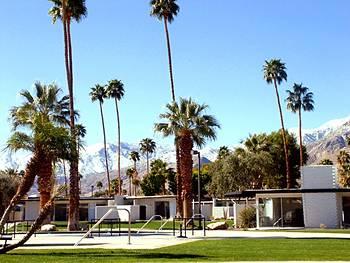 The Horizon Hotel Palm Springs 1050 E. Palm Canyon