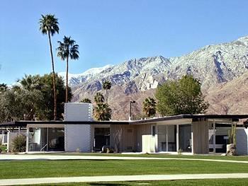 The Horizon Hotel Palm Springs 1050 E. Palm Canyon