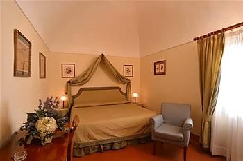 Il Chiostro Di Hotel Pienza 26 Corso Il Rossellino