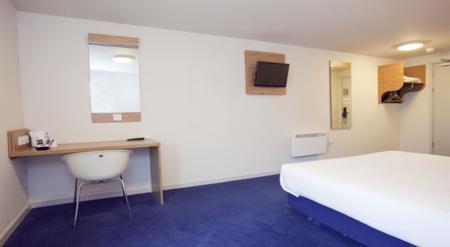 Travelodge Chelmsford Hotel Army & Navy
128-136 Parkway