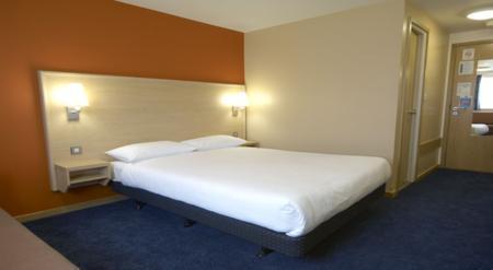 Travelodge Bangor Wales A5 / A55 Junction,
Llys-y-gwynt