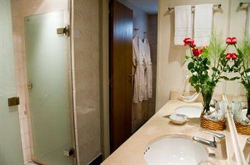 Argenta Tower Hotel & Suites Buenos Aires Juncal 868