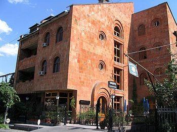 Bass Hotel Yerevan 4 Aygedzor Street