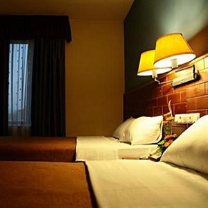 Ararat Hotel Yerevan 7 G Lusavorich Str