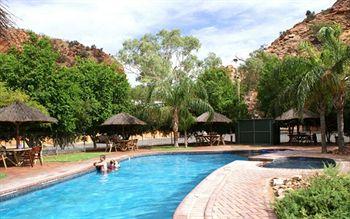 Heavitree Gap Outback Lodge Alice Springs Palm Circuit