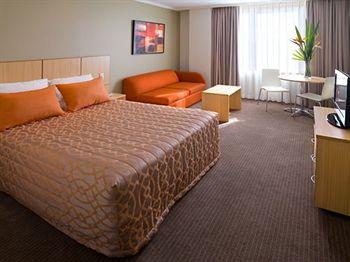 Travelodge Hotel Bankstown Sydney 8 Greenfield Parade Bankstown