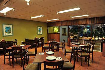 Coral Tree Inn Cairns 166-172 Grafton Street