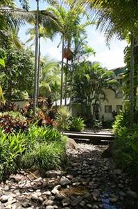 Marlin Cove Resort Cairns 2 Keem Street Trinity Beach