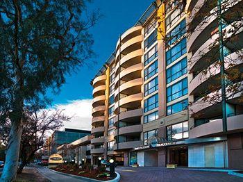 Medina Executive James Court Hotel Canberra 74 Northbourne Avenue