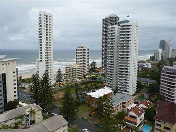 Regent Apartments Gold Coast 18-24 Aubrey Street Surfers Paradise