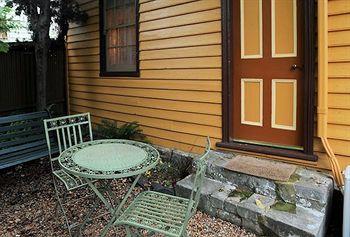 Alice's Cottages & Spa Hideaways Launceston 129 Balfour Street Launceston Tasmania 7250