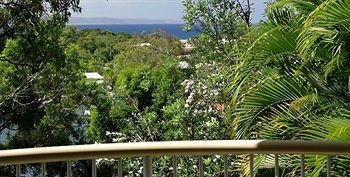 Macquarie Lodge Noosa 53 Banksia Avenue, Noosa Heads