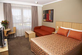 Travelodge Manly Warringah Hotel Sydney 4-10 Victor Road, Brookvale