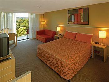 Travelodge Hotel Rockhampton 86 Victoria Parade