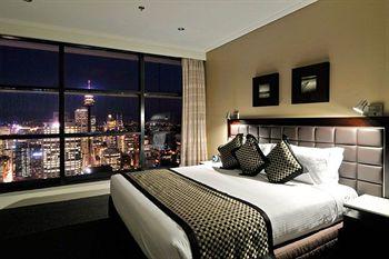 Meriton Serviced Apartments World Tower Sydney 95 Liverpool Street