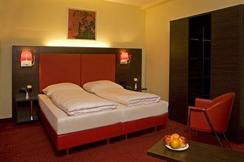 Amedia Hotel Graz Conrad Von Hoetzendoerfer Strasse 60