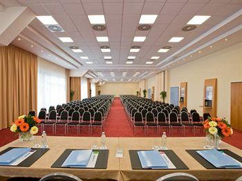 NH Vienna Airport Hotel Hotelstrasse 1-3