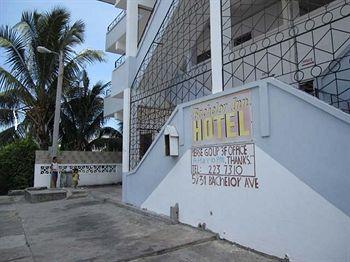 Bachelor Inn Hotel Belize 5931 Bachelor Ave West Landivar Belize City