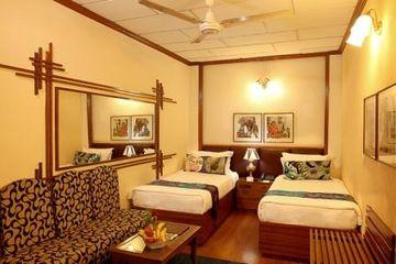 Hotel Alka New Delhi P Block, Connaught Circus