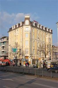 Splendid Hotel Varna 30 Bratia Shkorpil Street