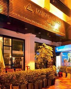 Diamond Palace Hotel Phnom Penh No 128 E3-E4 Street Sothearos