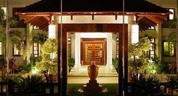 Royal Bay Inn Angkor Resort Siem Reap Oum Khun Str, Module 1, Svay Dangkum,