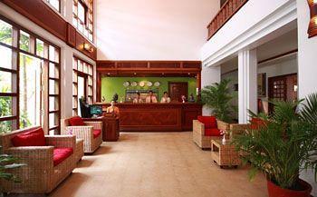 Royal Bay Inn Angkor Resort Siem Reap Oum Khun Str, Module 1, Svay Dangkum,