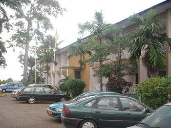 Central Hotel Yaounde BP 6 Yaounde