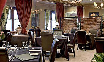 Carriage House Inn Calgary 9030 Macleod Trail South