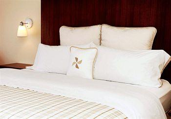 Four Points Hotel Cambridge City 210 Preston Parkway