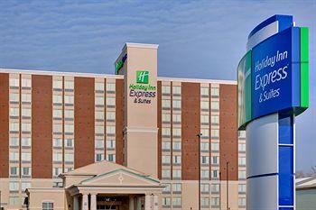 Holiday Inn Express Hotel & Suites Chatham City 575 Richmond Street