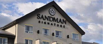 Sandman Signature Hotel & Suites South Edmonton 10111 Ellerslie Road SW