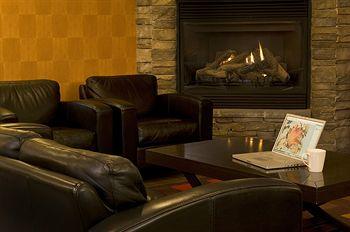 Franklin Suite Hotel Fort McMurray 10300 Franklin Avenue