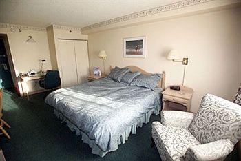 Lakeview Inn & Suites Fredericton 665 Prospect Street