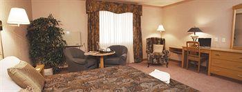 Stonebridge Hotel Grande Prairie 12102-100th Street