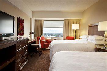 Sheraton Hotel Le Centre Montreal 1201 Boulevard Rene-Levesque West