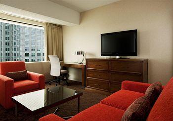 Sheraton Hotel Le Centre Montreal 1201 Boulevard Rene-Levesque West