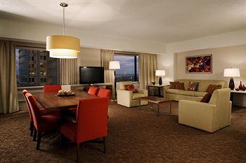 Sheraton Hotel Le Centre Montreal 1201 Boulevard Rene-Levesque West